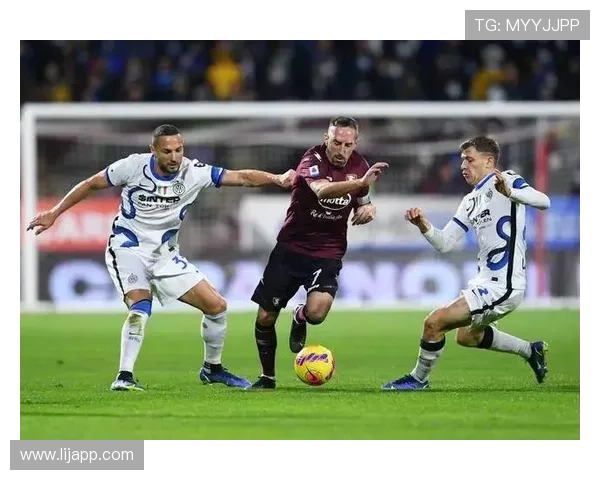 意甲俱乐部遭扣分的真实原因 联赛规则下的警示案例